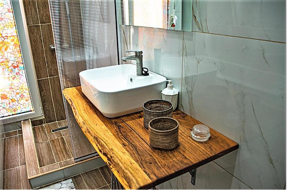 Kassandrou Suite Hot Tub-Jakuzzi - 2 Bedrooms - Big Balcony - Center Szaloniki Kültér fotó