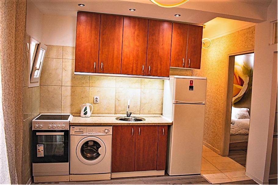 Kassandrou Suite Hot Tub-Jakuzzi - 2 Bedrooms - Big Balcony - Center Szaloniki Kültér fotó